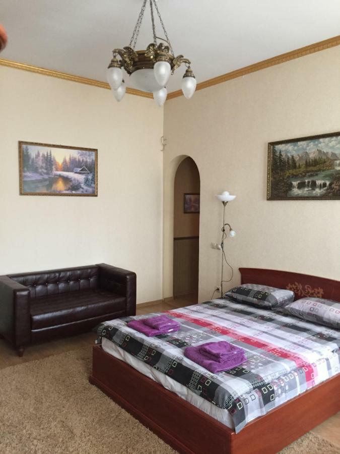 Затишна Квартира В Центрі Міста Ternopil Exterior foto